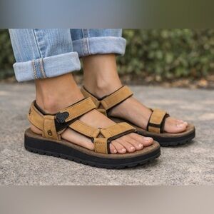 Teva Midform Universal Sandals Womens 7.5 Tan Black Hiking Sporty Gorpcore